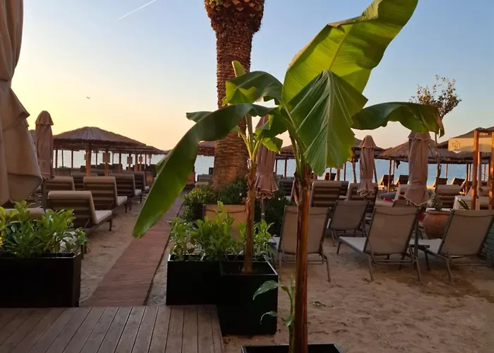 Hotel Avra
