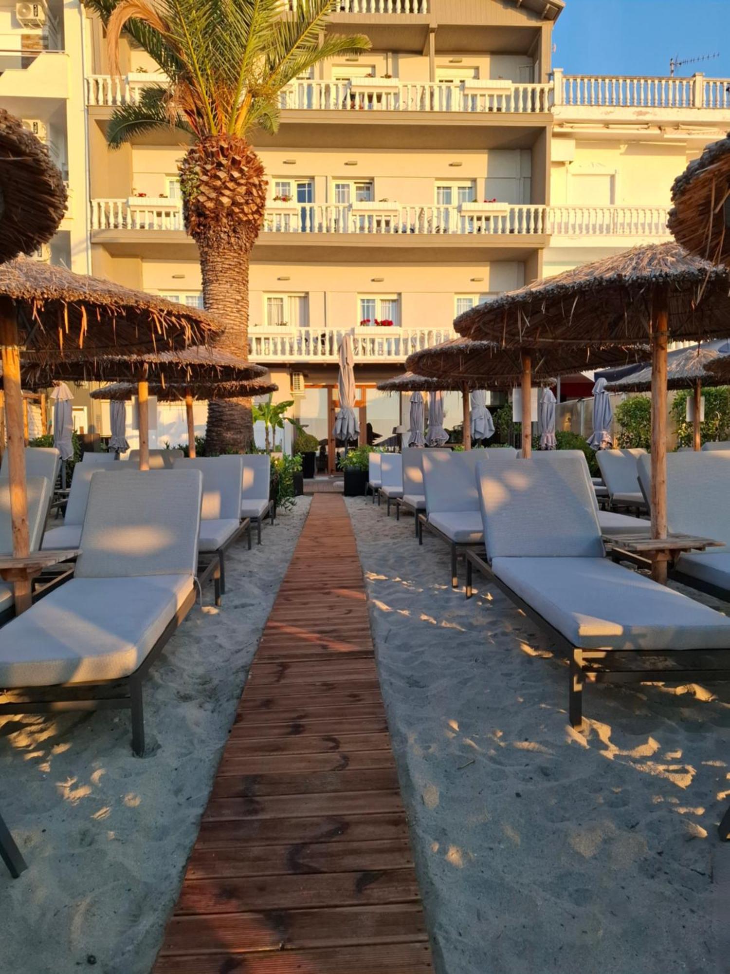 Avra Paralia Katerinis